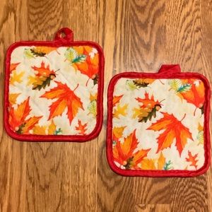 Kitchen Pot Holders Fall Falling Leaves Red Orange Yellow Set of 2 Farmhouse #DX